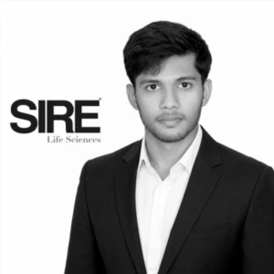 Portretfoto van Akhil Kumar, consultant bij SIRE® Life Sciences